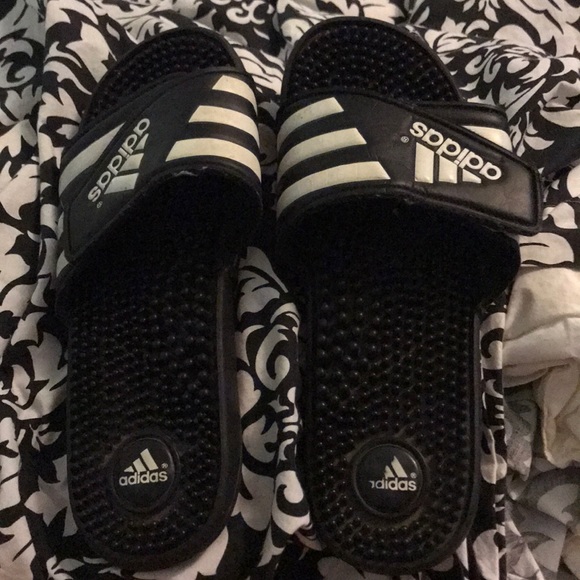Adidas slides - Picture 1 of 2